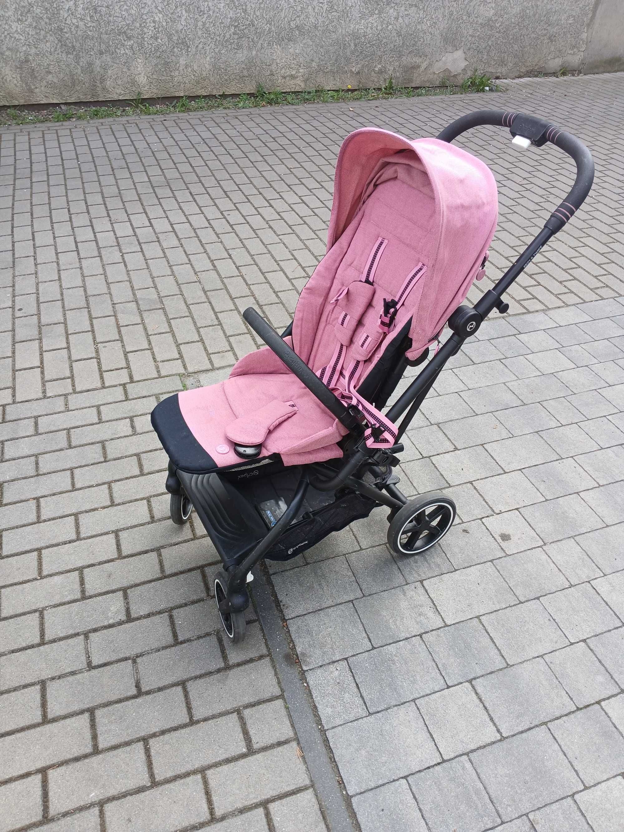 Cybex Easy S Twist+ 2