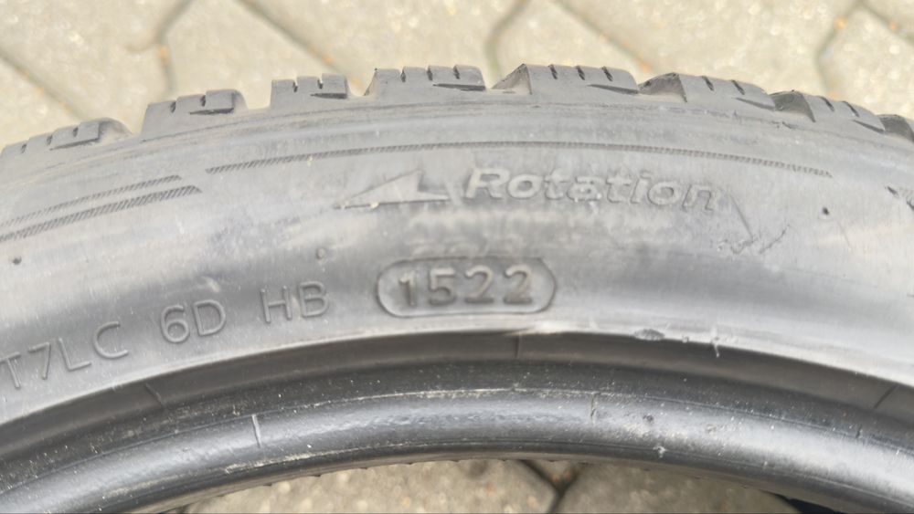 Opony zimowe Hankook  evo3 98V 245/45 R19