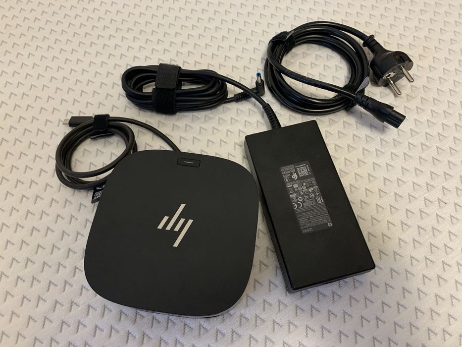 HP USB-C/A Universal Dock G2
