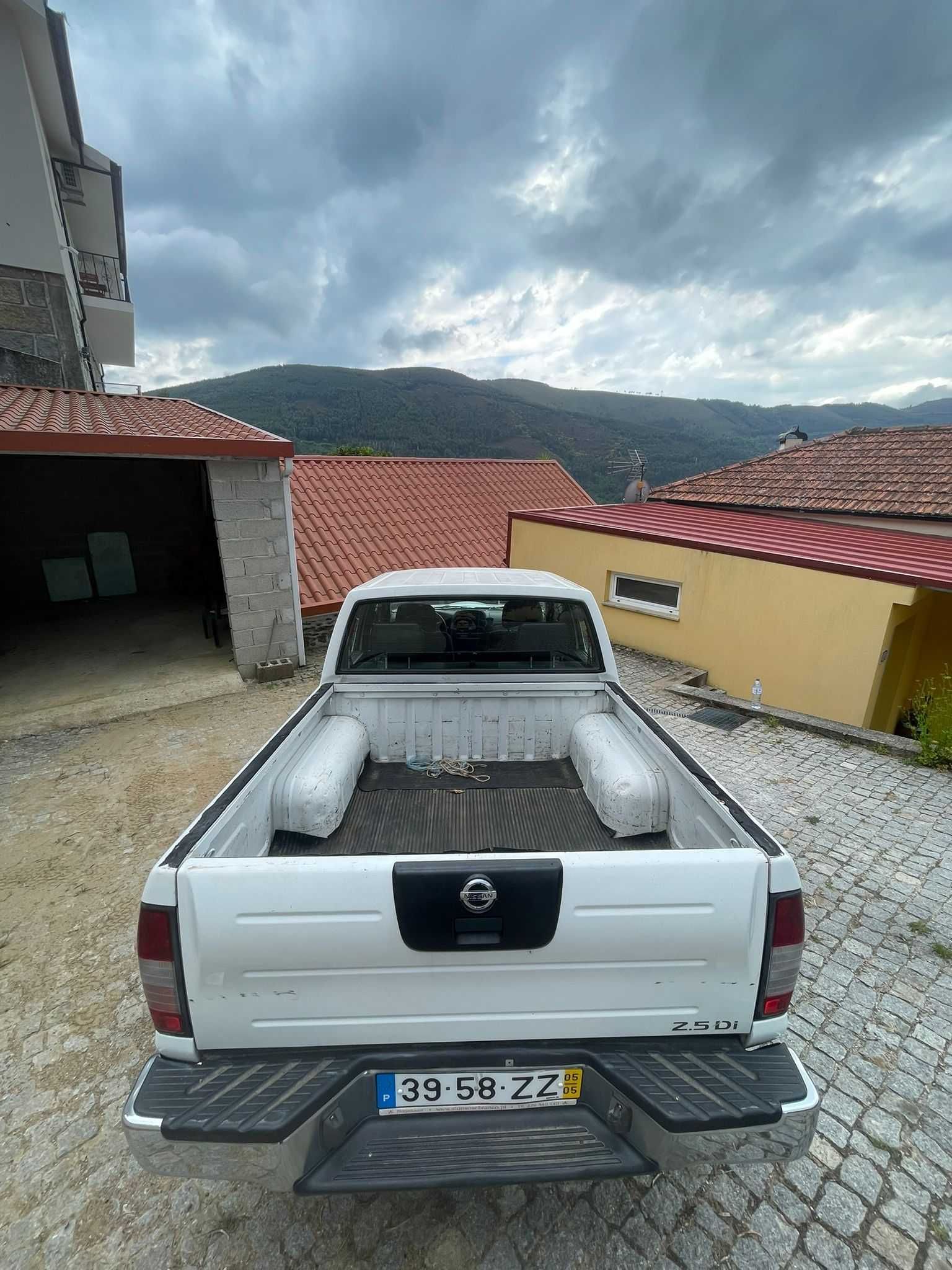 Nissan Navara D22 2.5 Di 4x4 Double Cab
