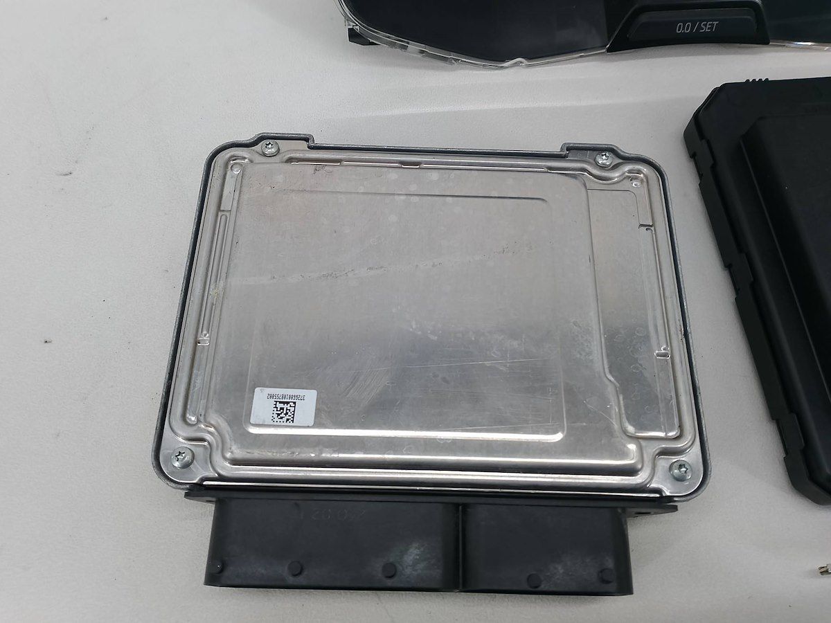 ZESTAW STARTOWY IMMO SKODA KAMIQ 05E907309H  2Q0937090C  2Q0905861A 1.5 TSI