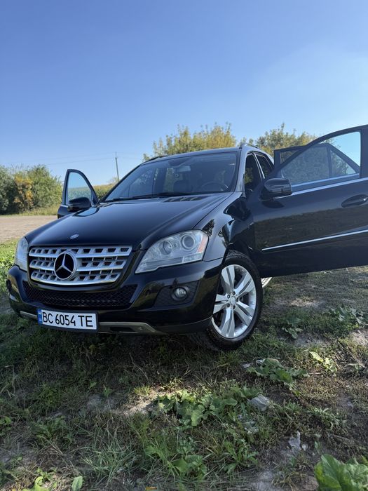 Продам автомобіль 16900 доларів