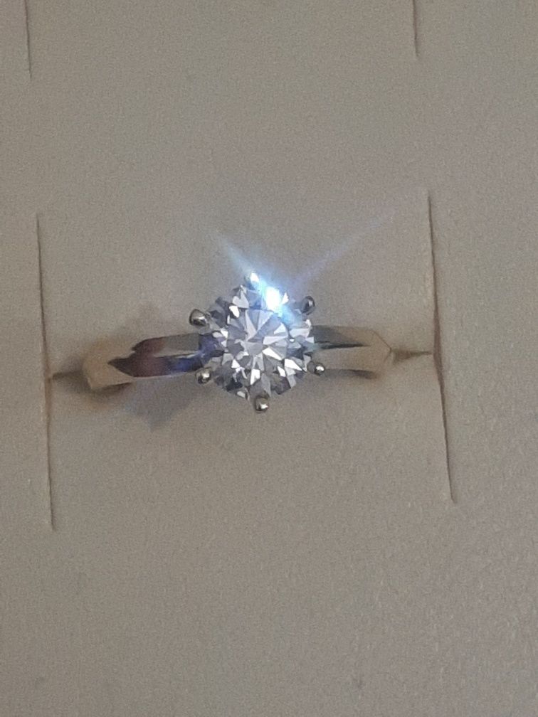 Золотое кольцо 1.16 ct бриллиант , сертификат.