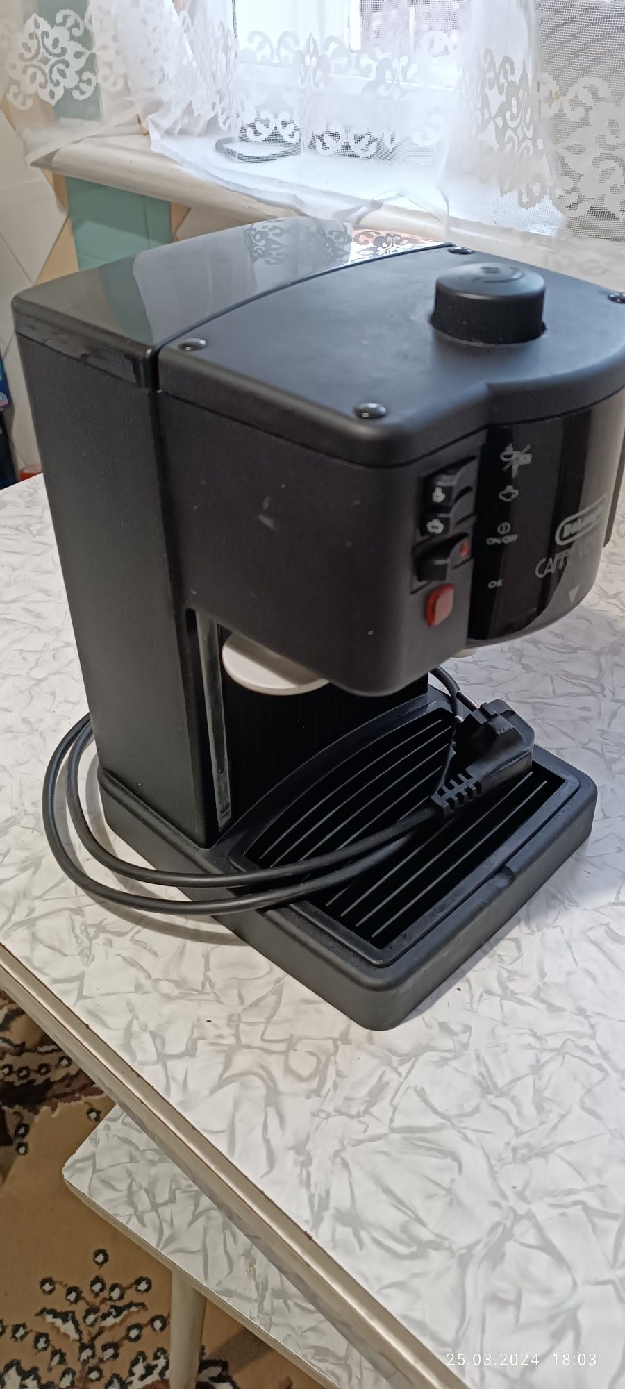 Кавоварка Delonghi