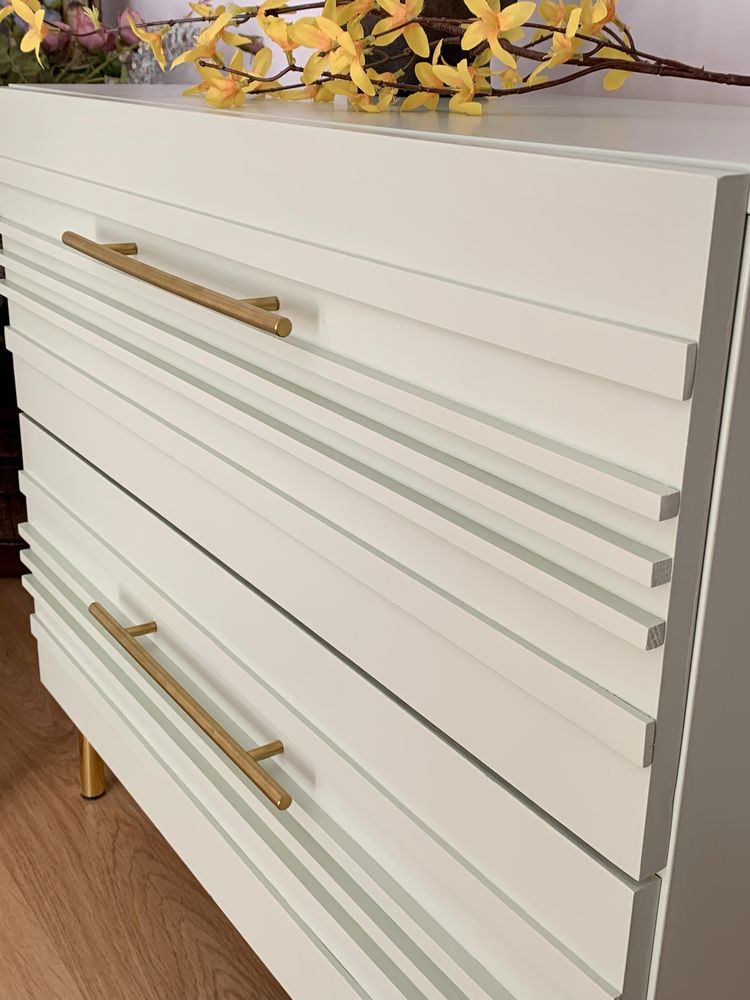 Dwie stylowe komody IKEA– miętowa elegancja w nowoczesnym wydaniu!