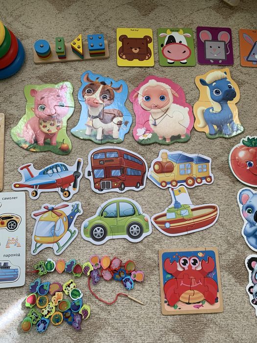 Рамки вкладиші, пазли, шнурівка, сортер, пірамідка