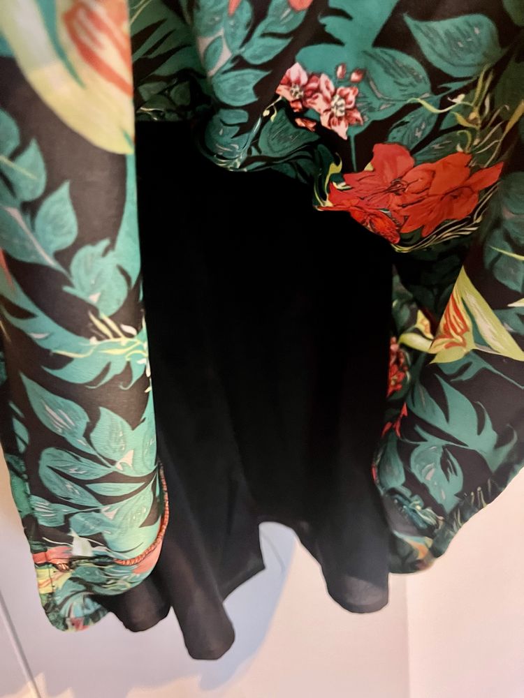 Sukienka | tropikalny print