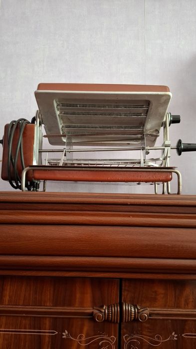 Электрошашлычница.