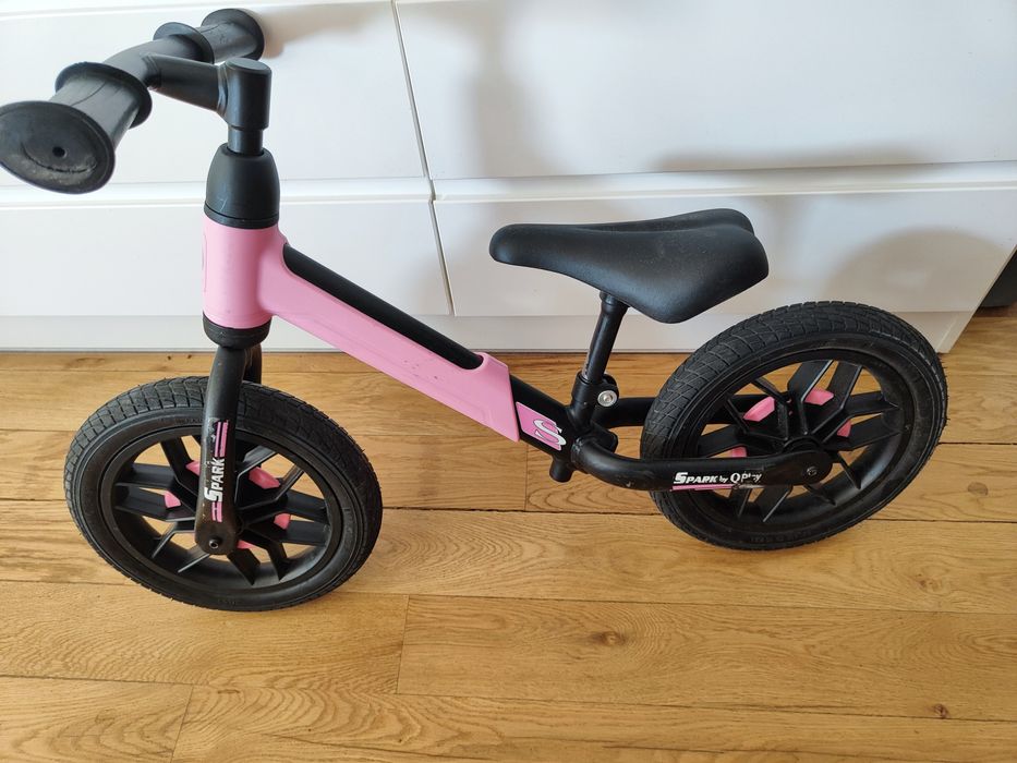 Rowerek biegowy gotowy do jazdy