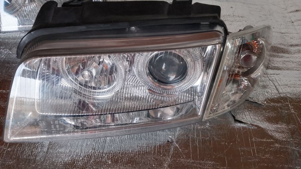 Lampy przód Audi A4 B5 przedlift ringi tuning DEPO
