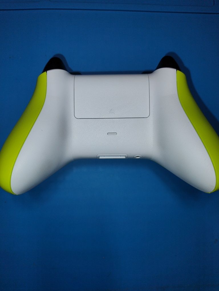 Pad Xbox Series analogi TMR