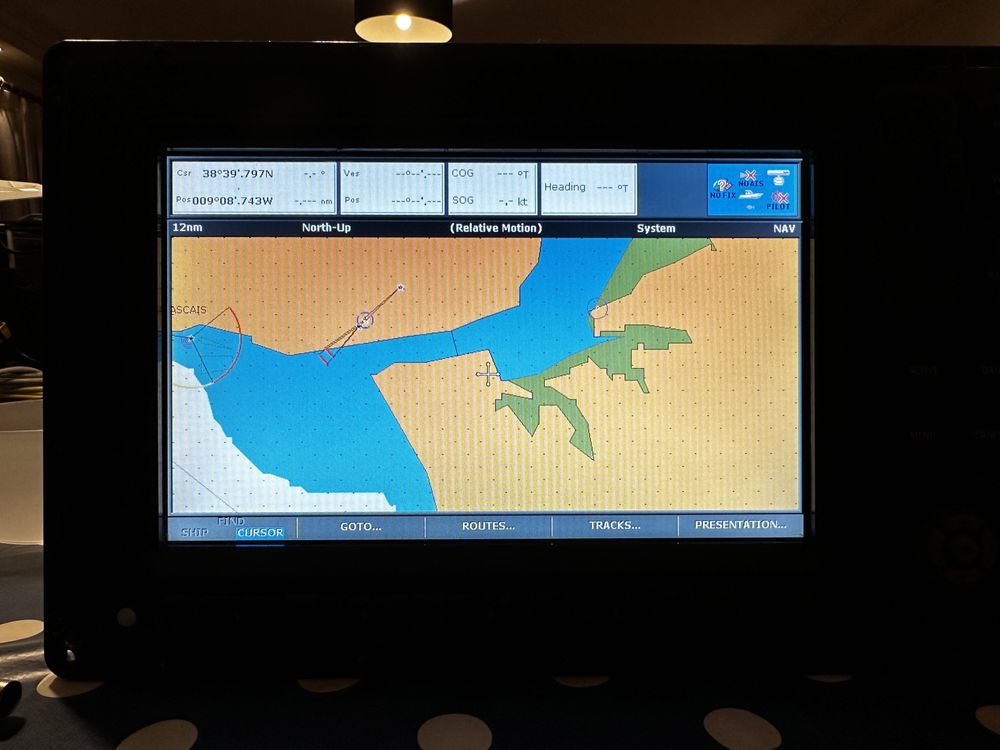 Raymarine C90w Chartplotter
