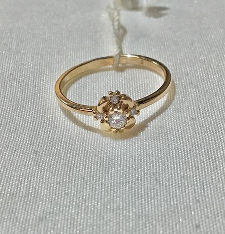 Золотое кольцо помолвочное 585 пробы
