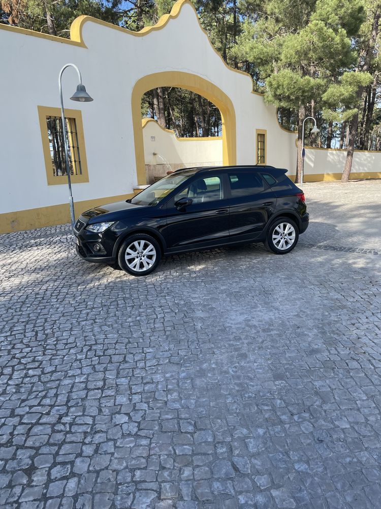 Seat Arona 1.6 Tdi Style  ( Apenas 93000 kms em estado irrepreensivel)