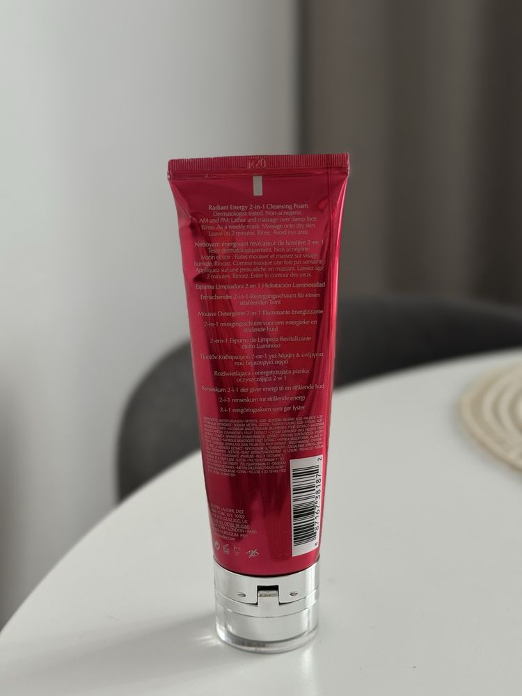 Pianka do mycia twarzy estee lauder nutritious super pomegranate