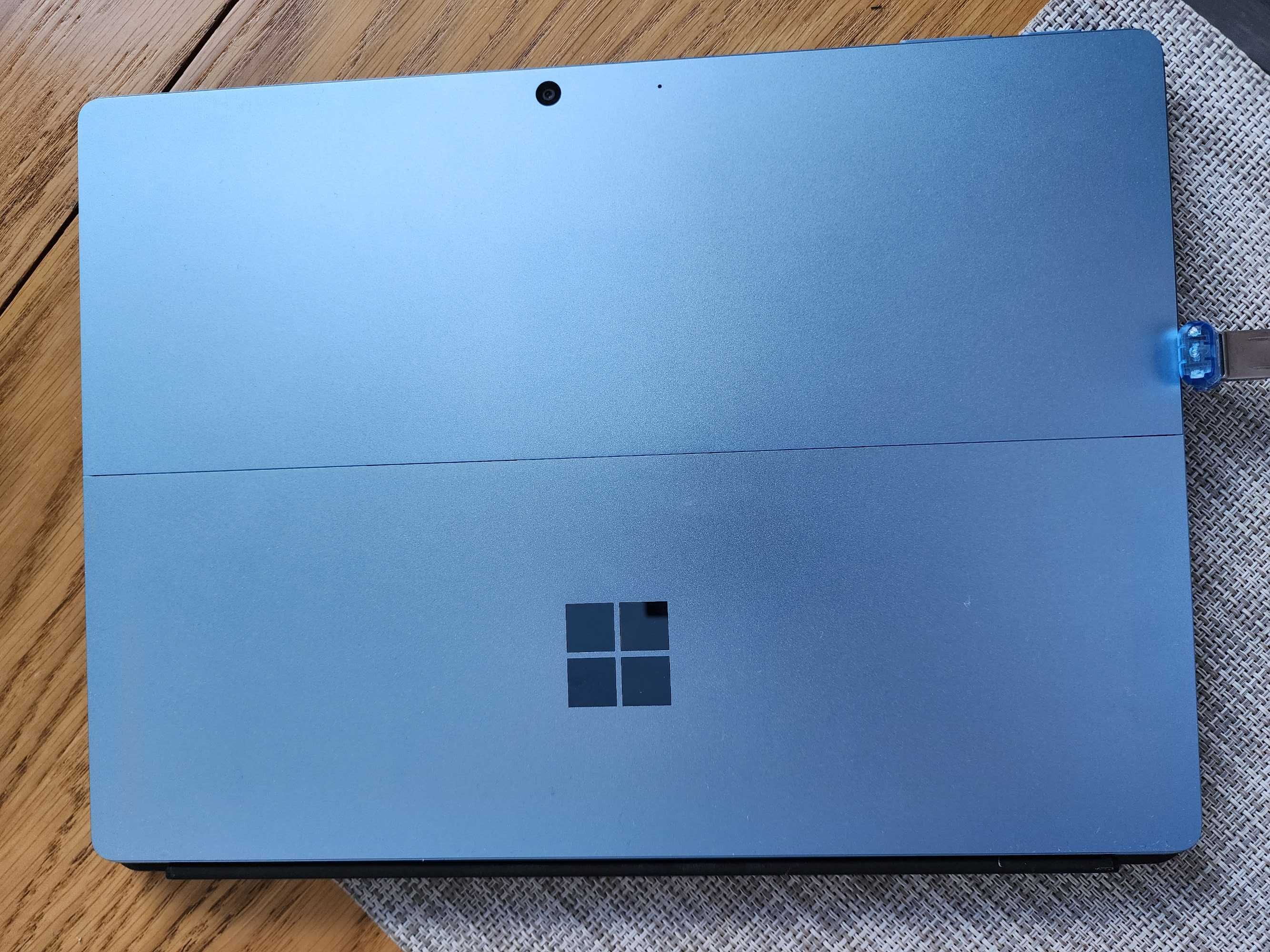 Microsoft Surface Pro 9 13" 120Hz  i5-1235U 8/256GB Sapphire