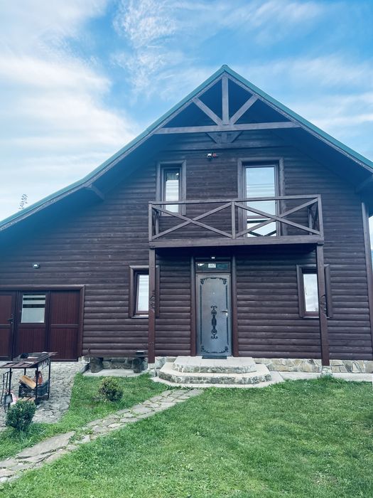 Котедж. Відпочинок а Карпатах.