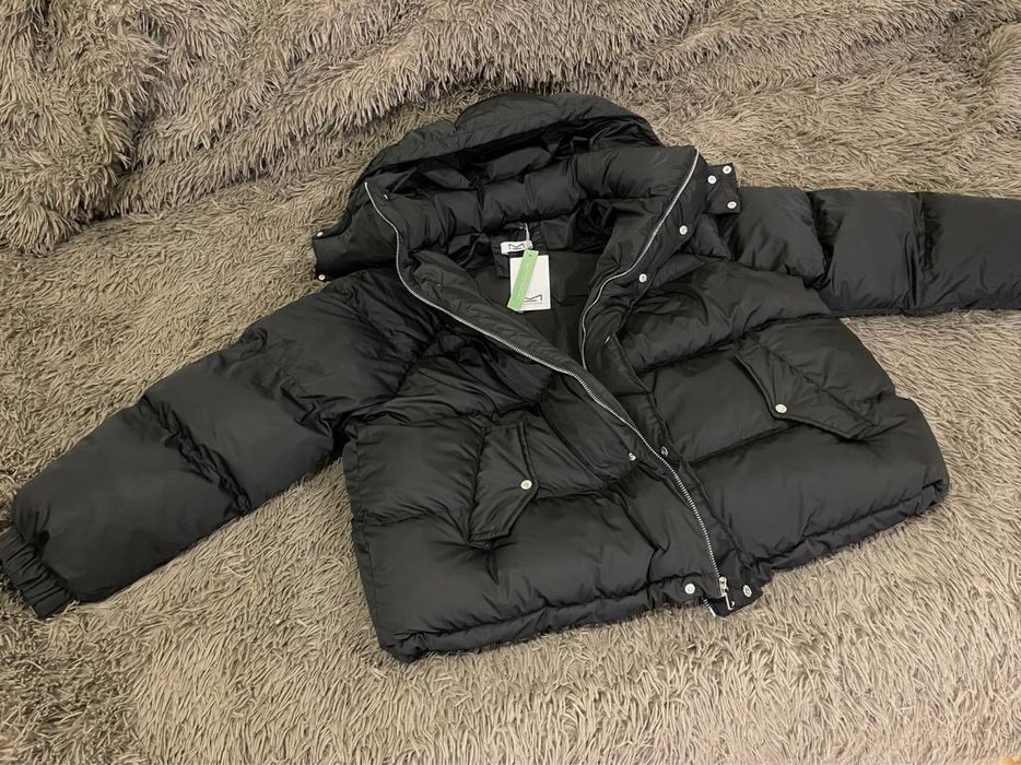 Жіночій пуховик