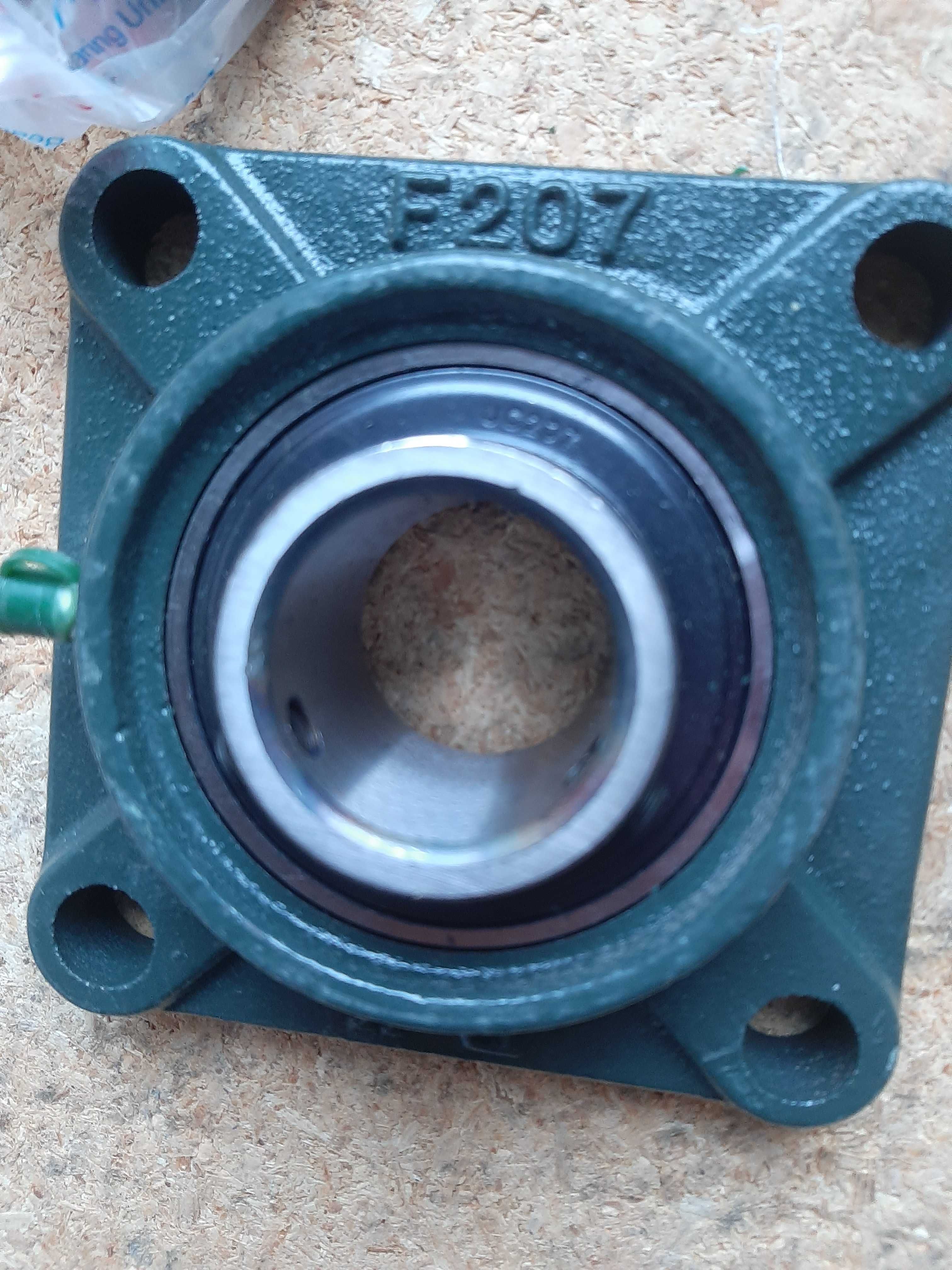 Підшипник корпусний SY 45 TF SKF на лапах. Підшипники флянцеві