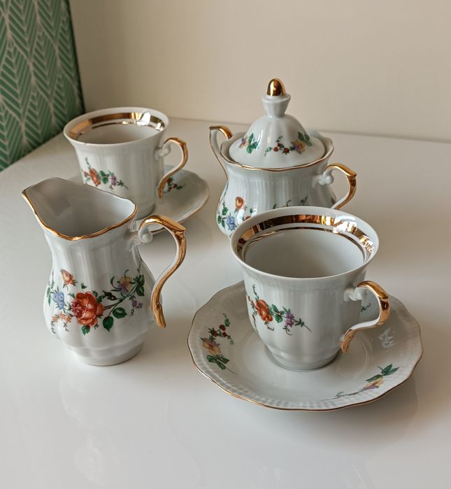 Piękny zestaw porcelana Wałbrzych cudne kolory i złocenia nowe