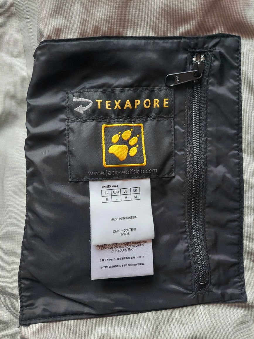 Куртка штормовка фірми Jack Wolfskin 
Texapore оригінал

Розмір по бір