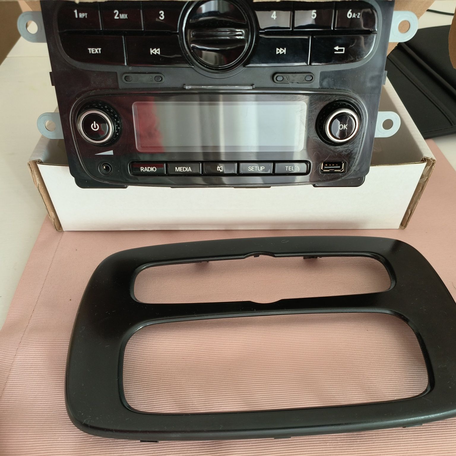 Radio auto Smart 453 original