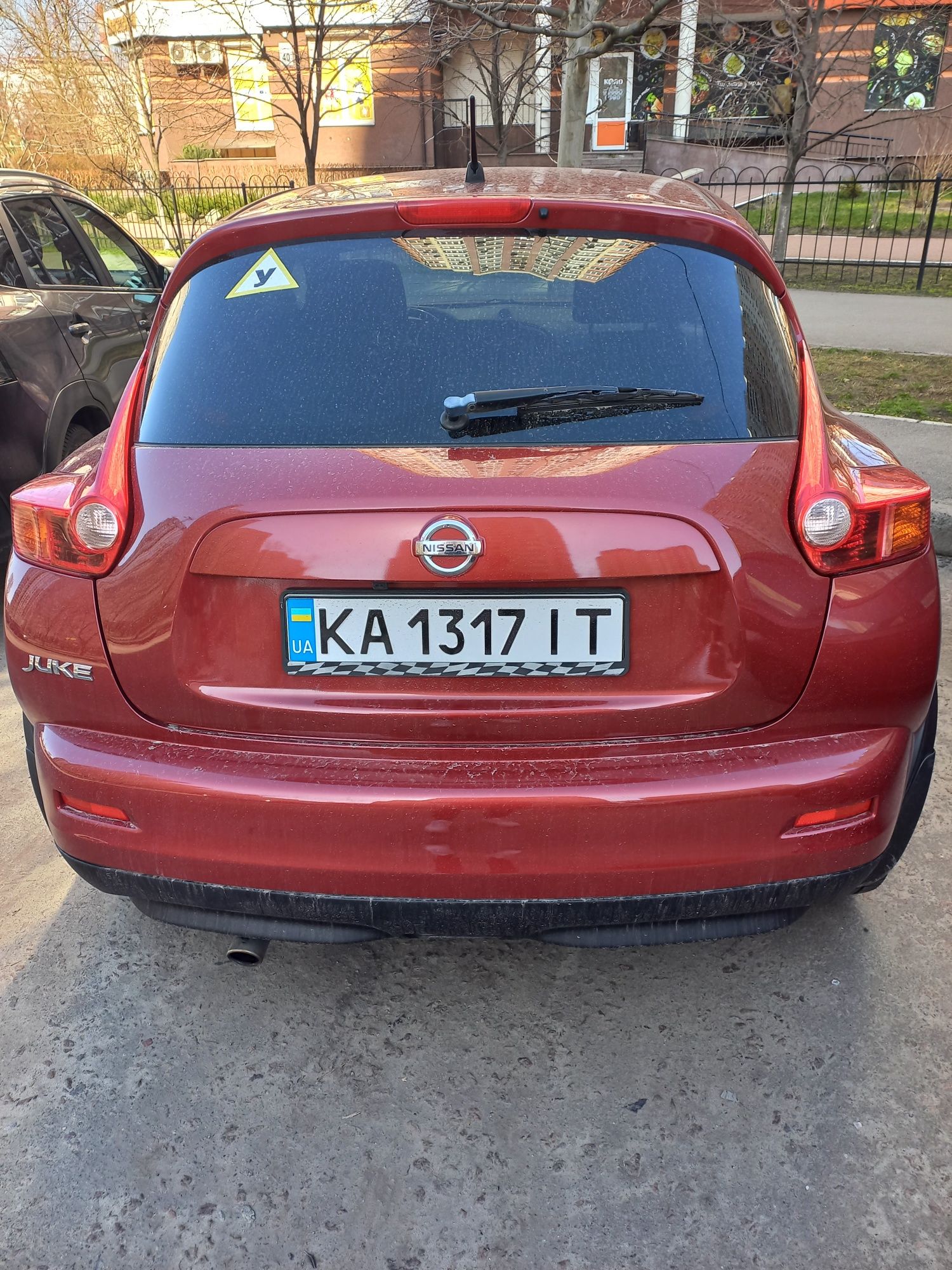 Nissan Juke 2011.  В хорошому стані. У ДТП не було. Пробіг 158 тис.