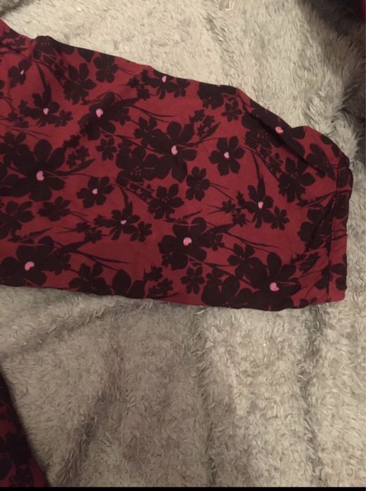 Bluzka damska w czarne róże