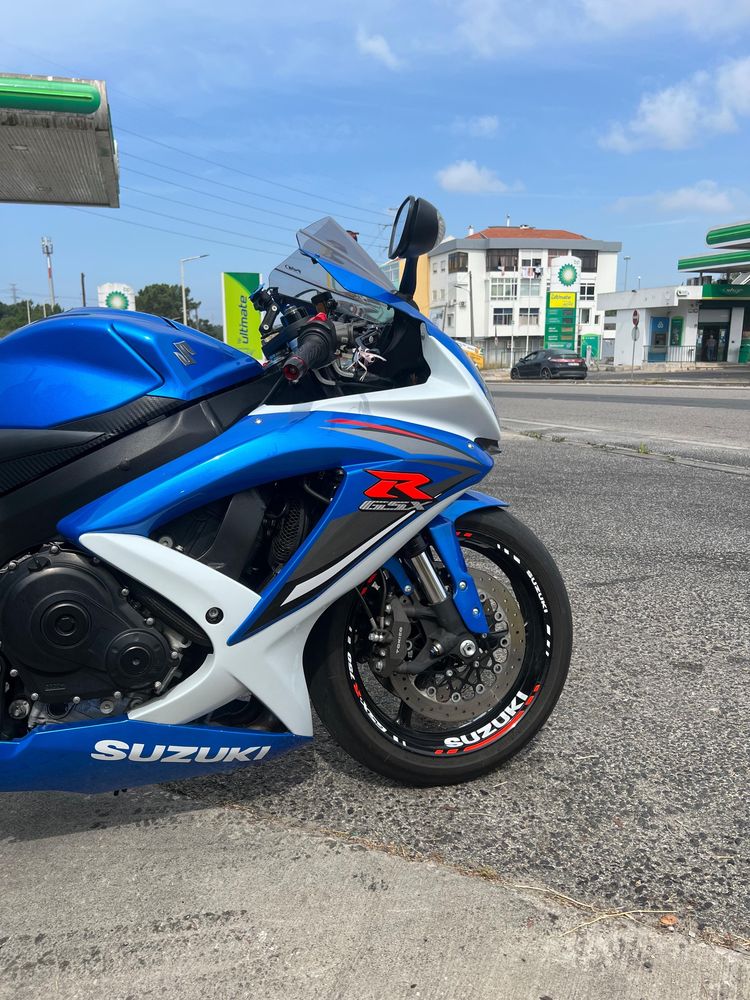 Suzuki GSXR-R 750