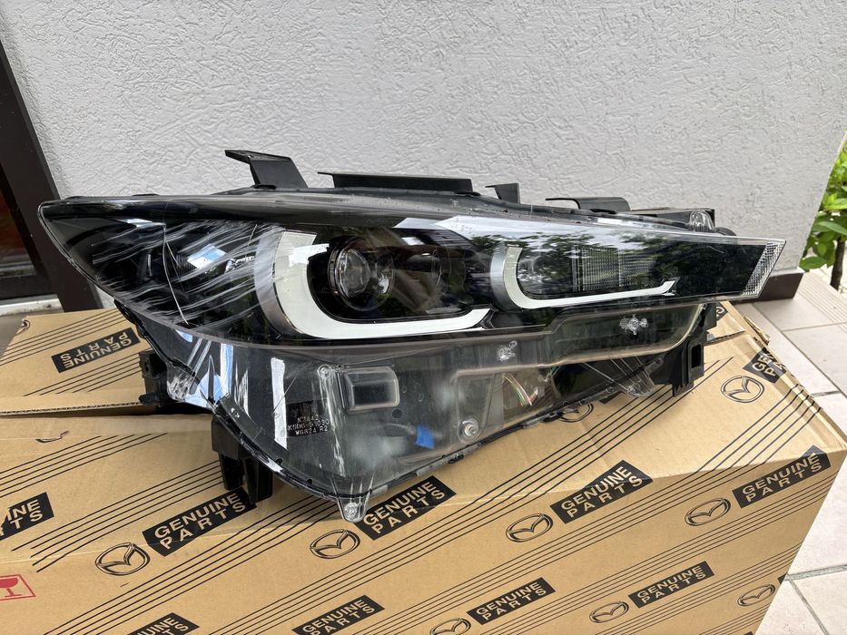 Zderzak przód, lampa przód  mazda cx5 2022r