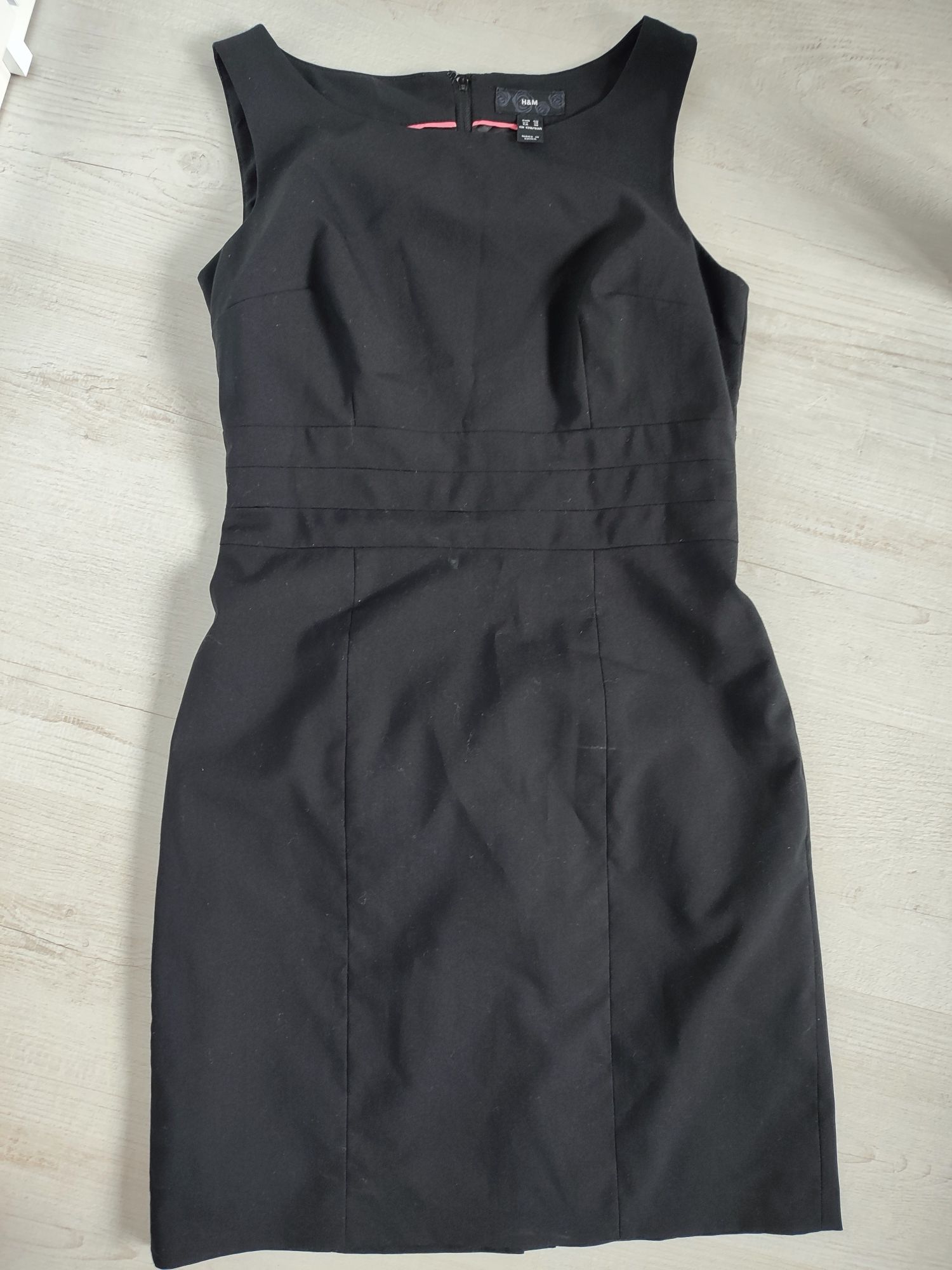Czarna sukienka H&M rozmiar L