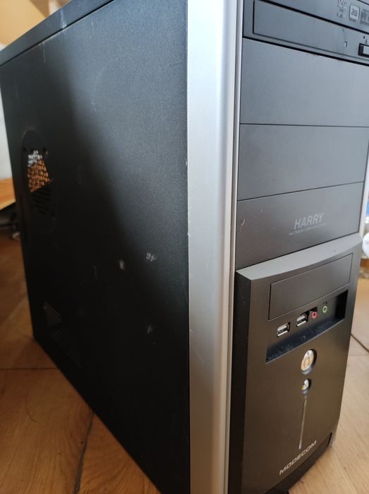 Komputer stacjonarny AMD phenom 4GB ram HD 4850