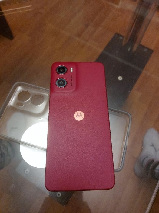 Telefon Motorola moto g05 czerwona