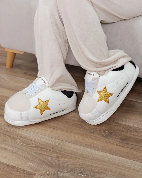 Pantufas Flamingueo Hollywood com Estrelas Douradas
