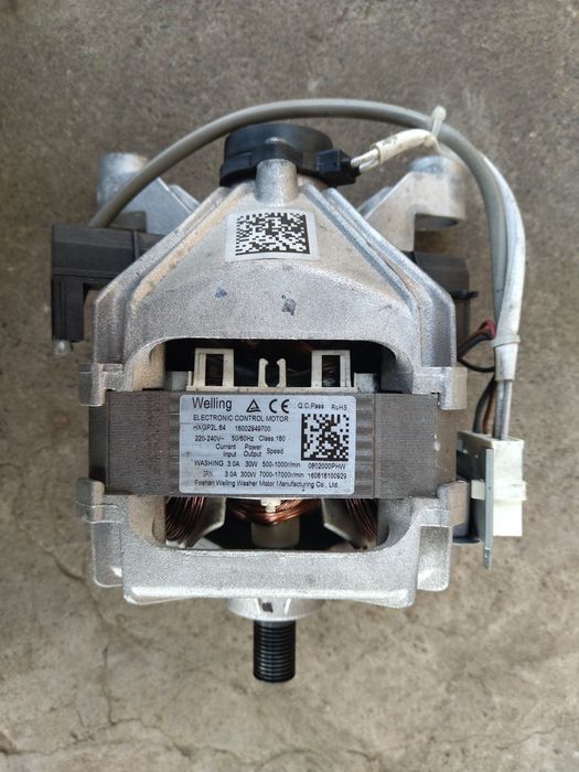 Двигатель (мотор) стиральной машины Indesit, Ariston