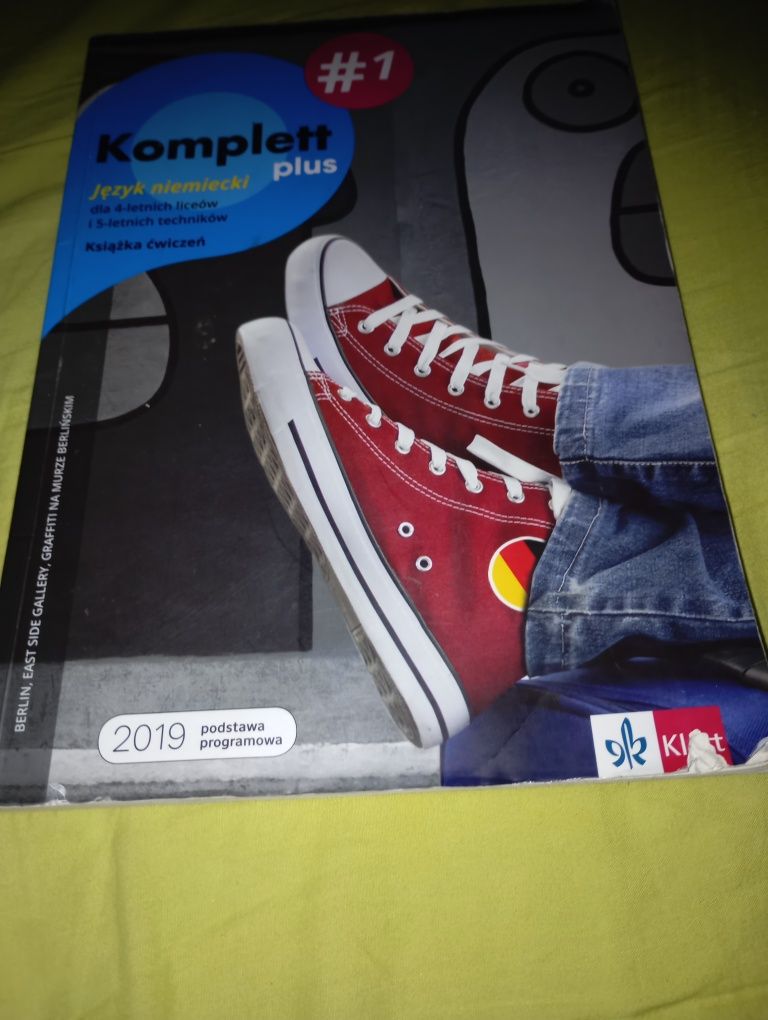 Komplett  plus 1