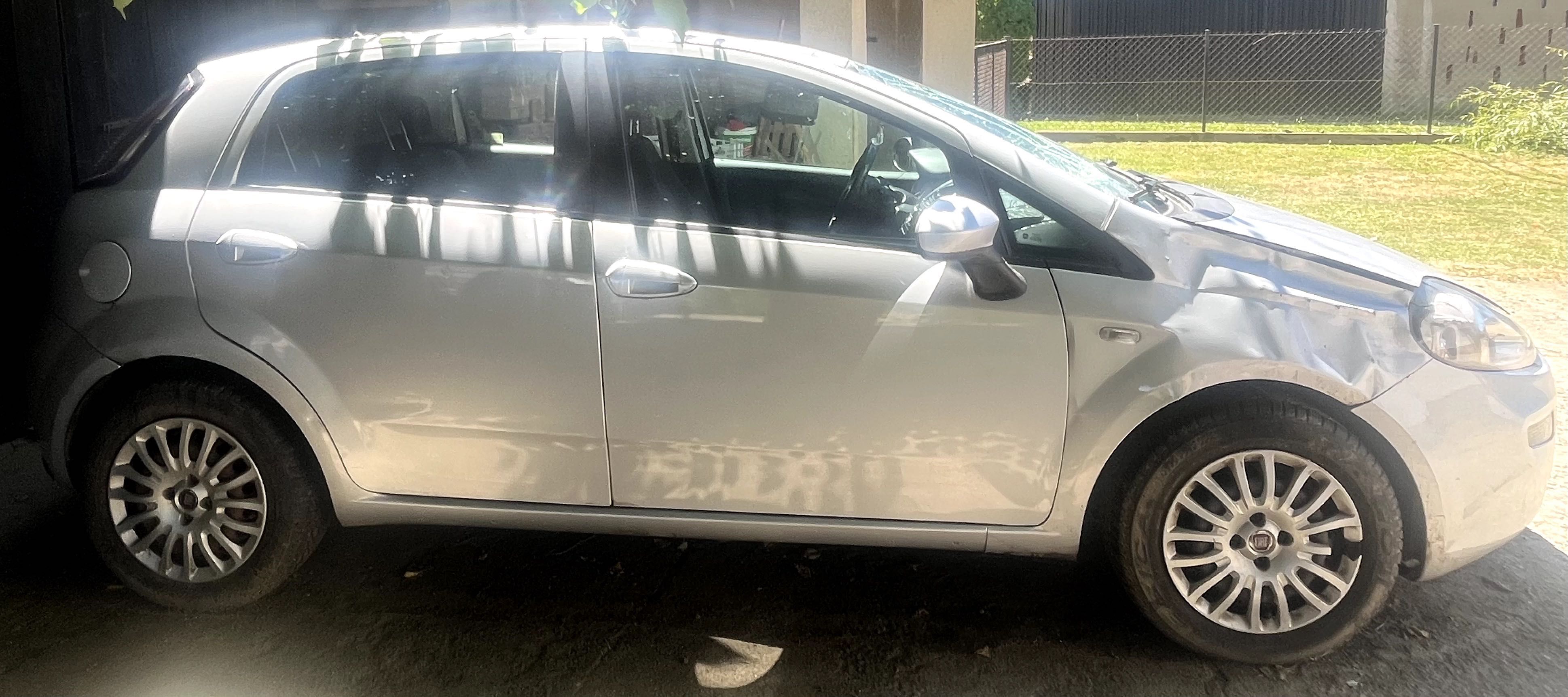 Fiat Punto uszkodzony