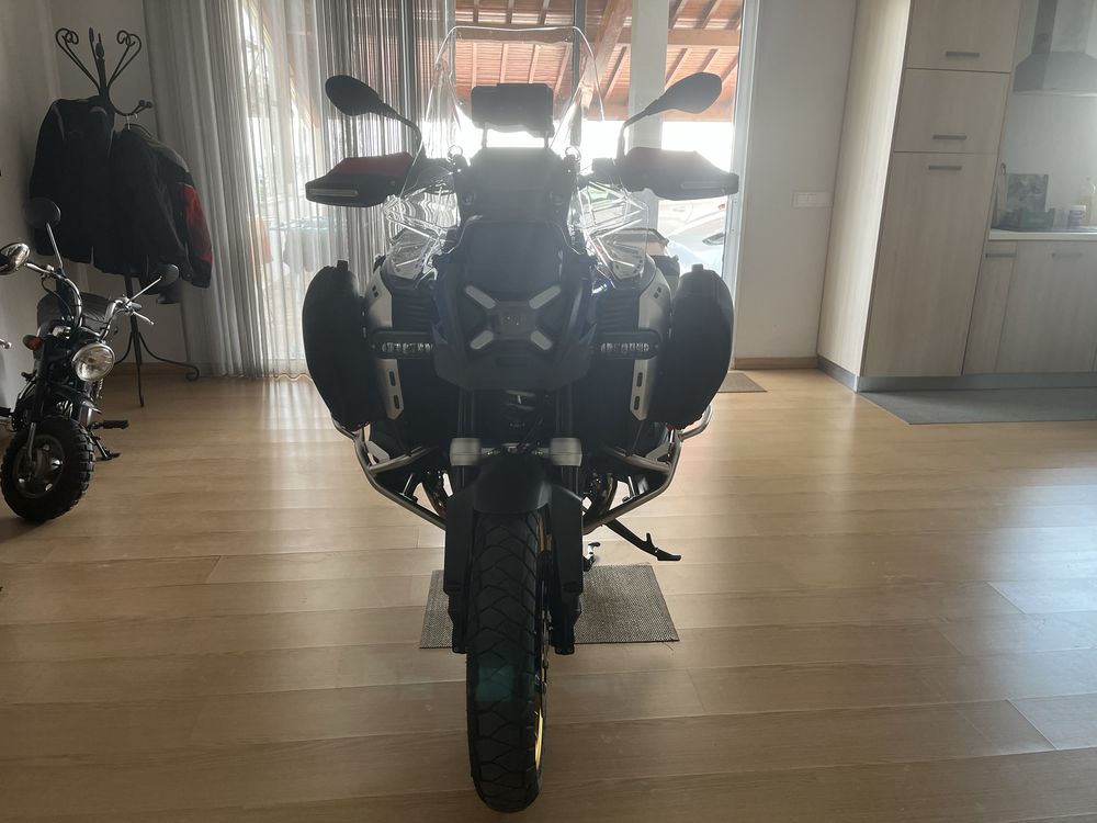 Bmw gsa 1300  control de altura adaptativo