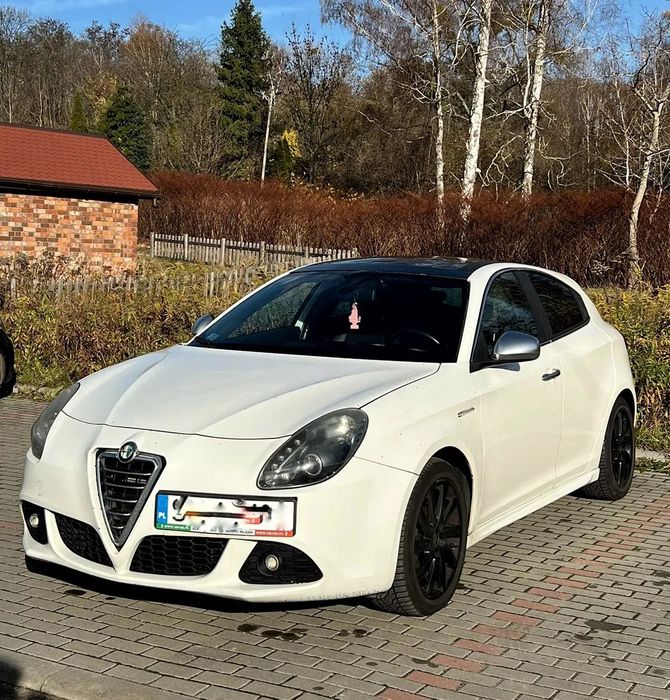 Alfa Romeo Giulietta Alfa Romeo Giulietta Salon PL , prywatna, od nowości w rodzinie