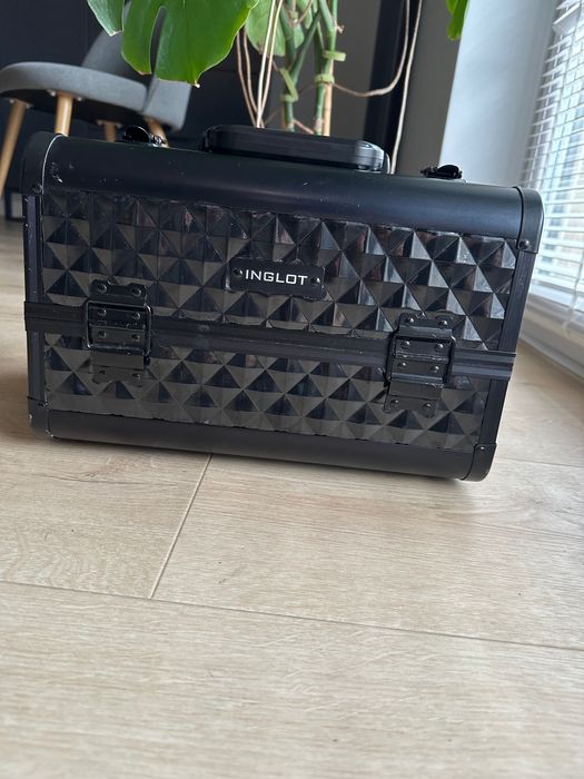 Kufer kosmetyczny diamentowy inglot