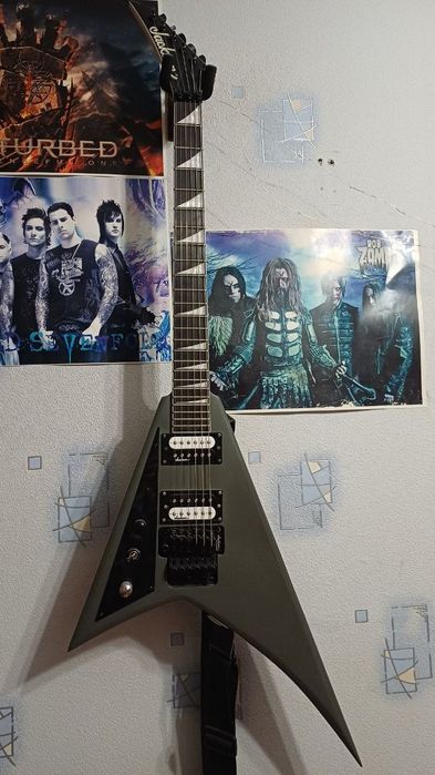 Jackson JS32lh Rhoads (лівостороння, лівша, Шульга, для лівші)