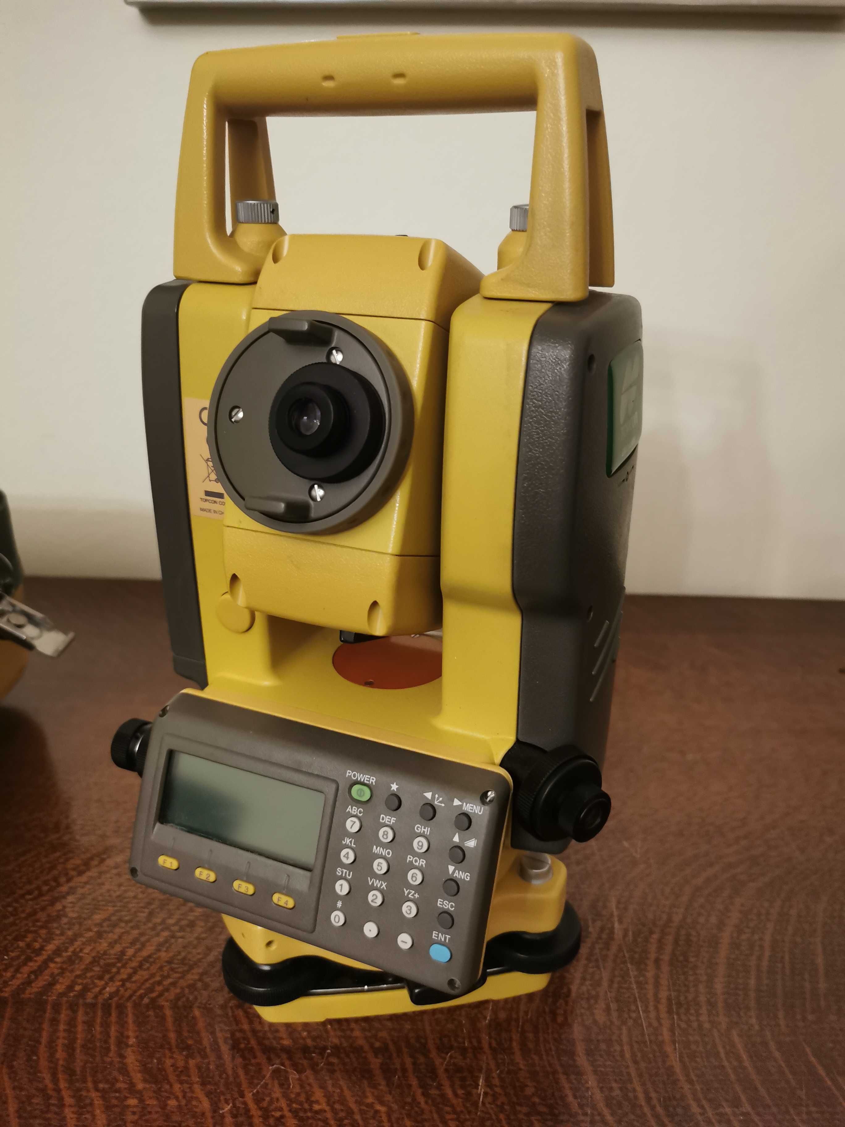 Tachimetr elektroniczny GTS-105N
