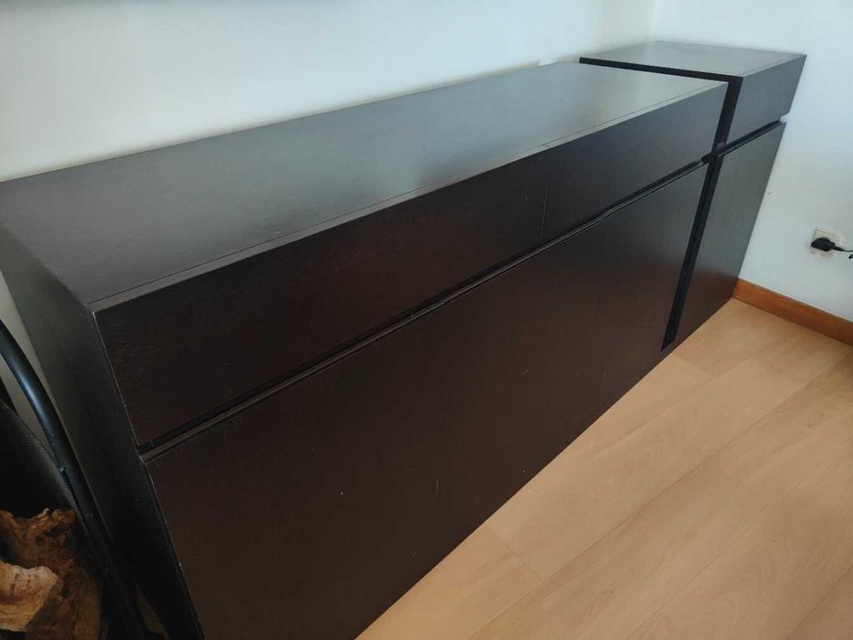 Mobilia de Sala - Mesa de Jantar, Cadeiras, Aparador, Mesa de centro