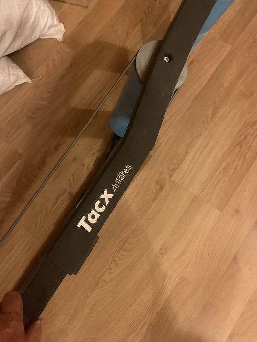 Велотренажер , велостанок Tacx Antares Rollers