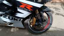 Мотоцикл Suzuki gxr 750