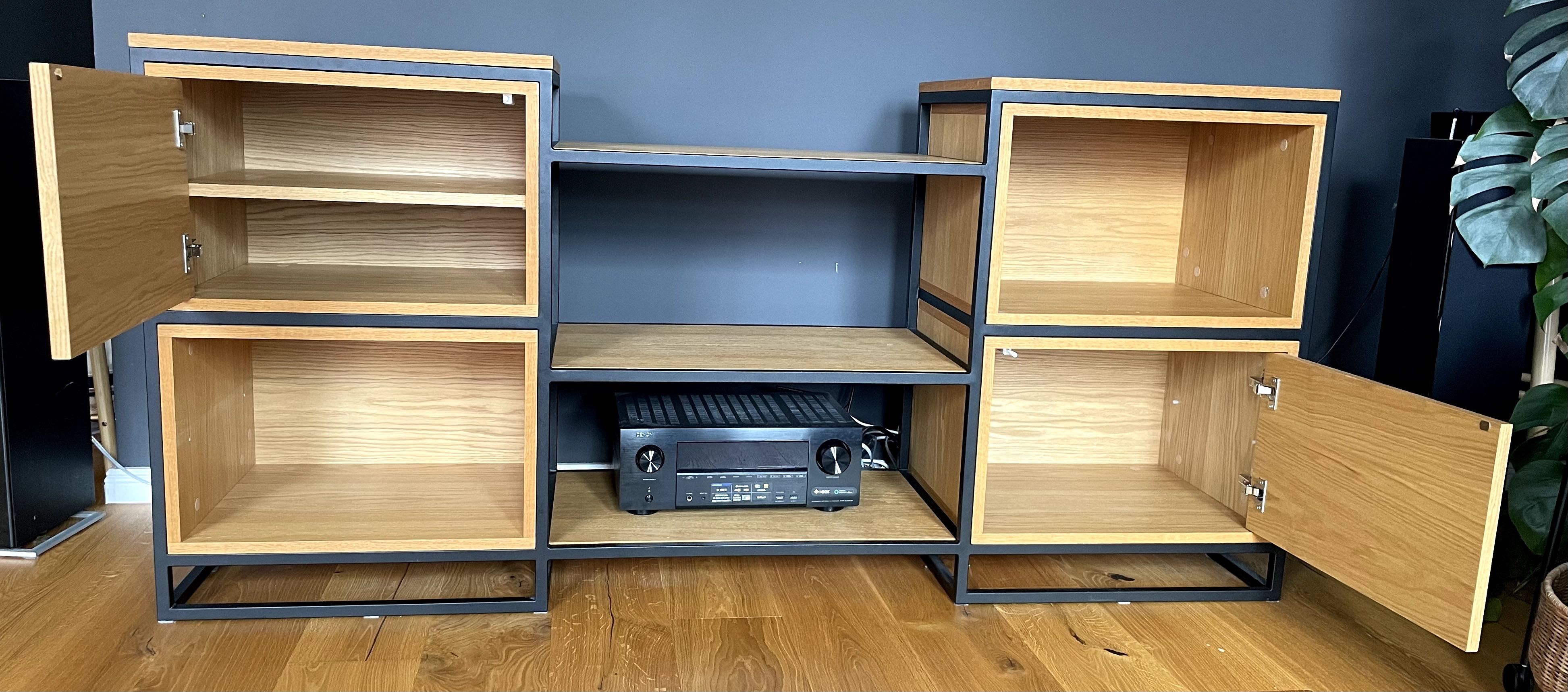 Komoda Lilestrom HUGLE, loftowa/regał tv/szafka pod tv/kredens
