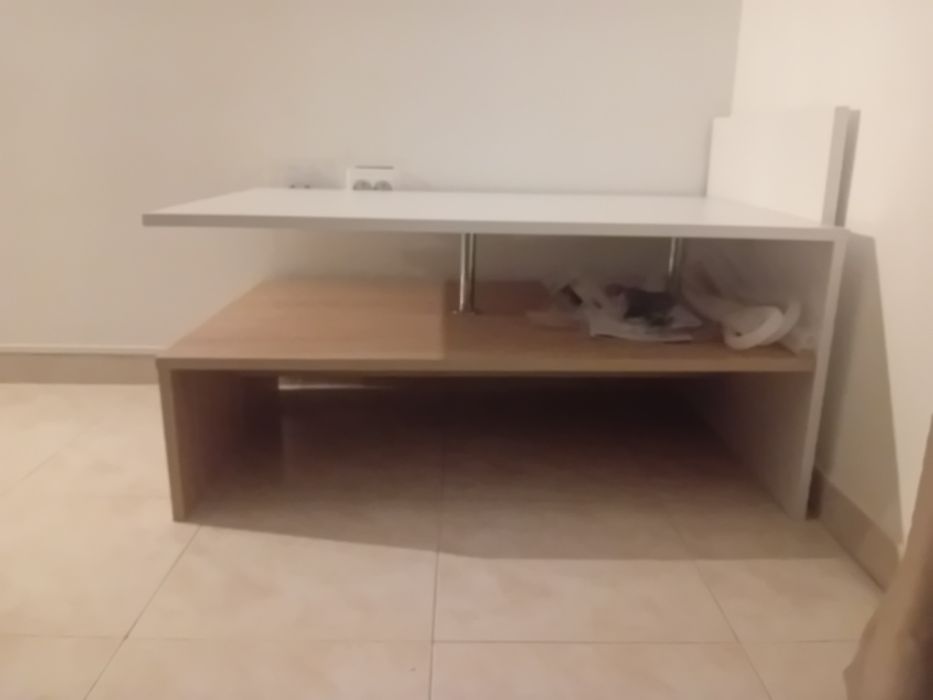 Mesa de Sala com menos de um ano de uso