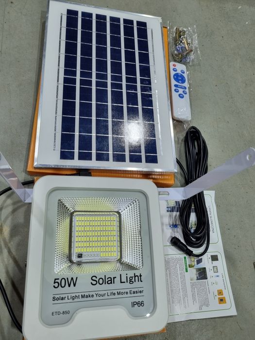 Lampa solarna VÖGLER GmBh 50W neutral, sensor zmierzchu