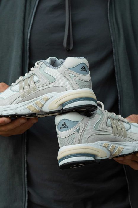 Чоловічі Кросівки Adidas Response CL 40-45 (Без Предоплати)