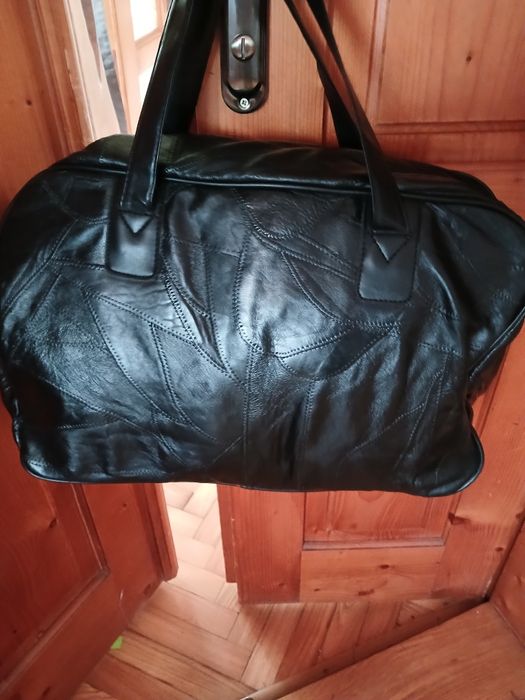 Сумка шкіряна чорного кольору